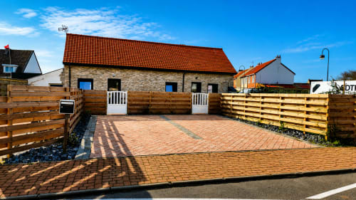 Villa Maison Ô Gris-Nez à Ô de Mer, Sangatte - charmante maison en pierre avec toit en terre cuite et terrasse bois près de la plage