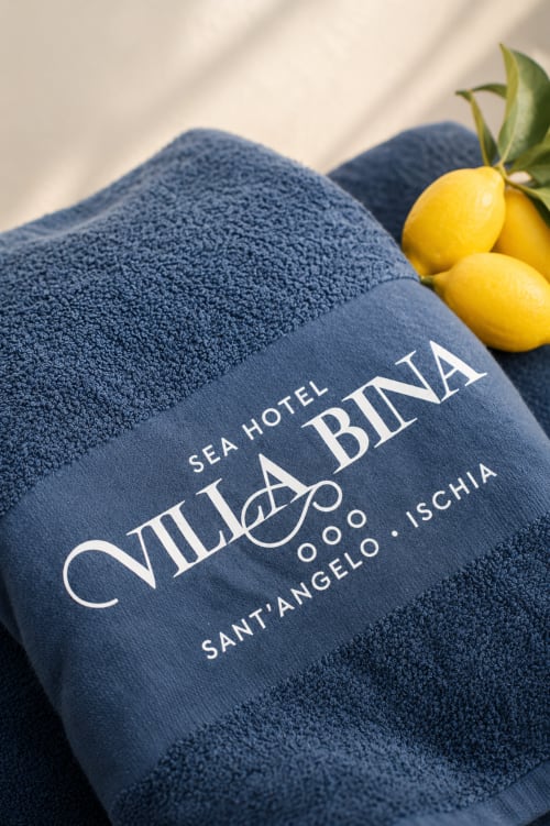 Asciugamani del Villa Bina Sea Hotel con limoni freschi, Sant'Angelo, Ischia