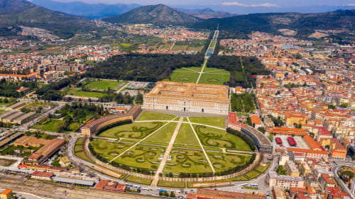 Palazzo Reale di Caserta con giardini geometrici, Castellammare di Stabia, Campania, Italia