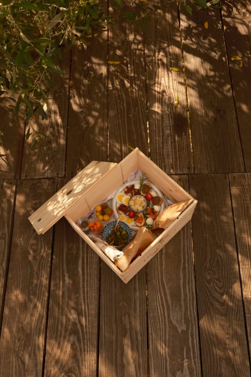 Plateau de charcuterie artisanale en coffret bois à l'Agritourisme Stecadò, Dolceacqua