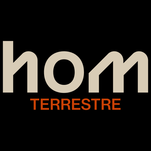 Logo Terrestre Roma - lettere geometriche beige con testo arancione su sfondo nero