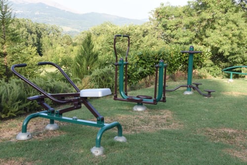 Outdoor fitness equipment at Country House Bosco d'Olmi with mountain views, Sant'Andrea del Garigliano
