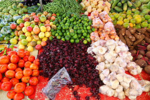 Marché fruits tropicaux, a 10 minutes de la Maison Clèmentine Fort-de-France Martinique