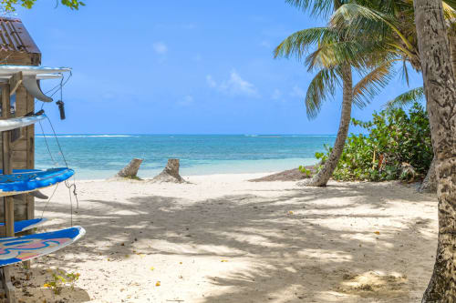 Plage sable blanc Martinique Caraïbes