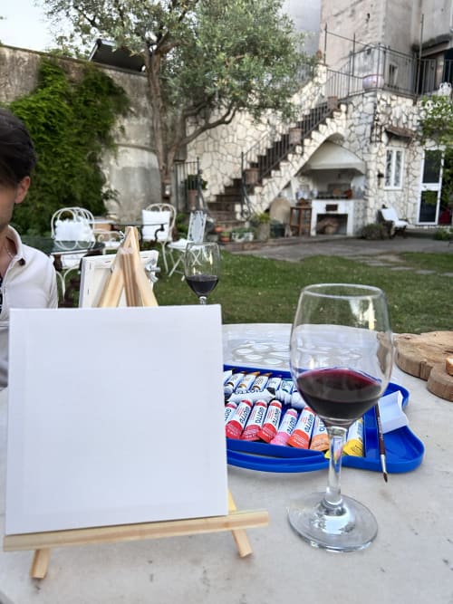 Lezione di pittura all'aperto presso Relais Palazzo Cacace con vini e stuzzichini a Meta di Sorrento, Italia