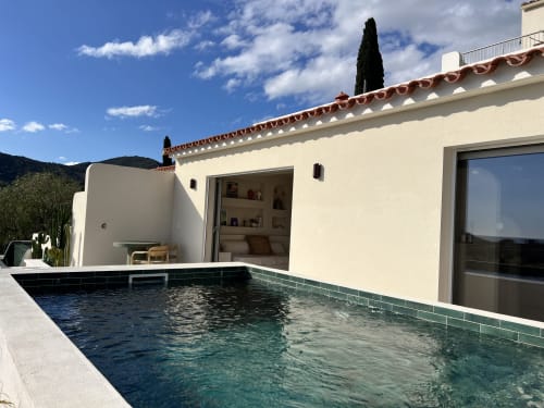 Villa moderne avec piscine à Can Jeannette à Collioure, vue sur mer, terrasse et façade blanche