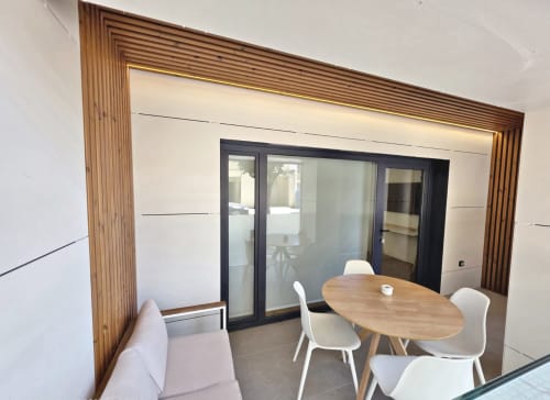 Salón VIP BR Silgar Club en Sanxenxo con comedor, mobiliario moderno y ventanales