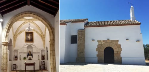 Capilla interior con bóvedas de cañón y crucifijo en el hotel cueva La Joya de Setenil, Andalucía, España