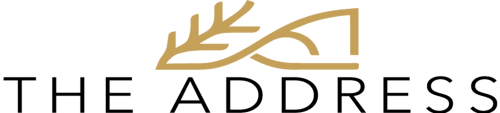 Le logo Address Cassis avec dorure et cadre rectangulaire, hôtel-boutique de luxe à Cassis, France