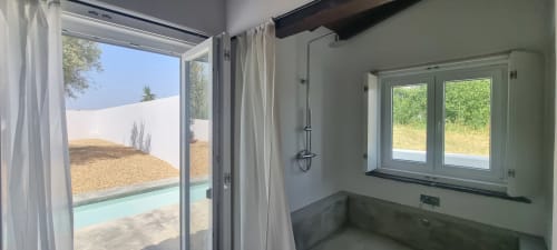 Quarto Pateo Superior na Monte Falperras com vista para piscina, ambiente ajardinado em Mourão, Portugal