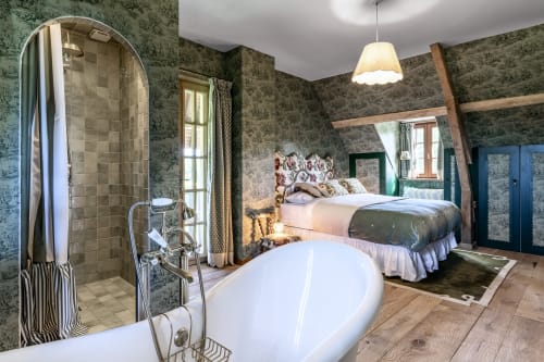 Chambre luxueuse avec baignoire îlot à La Roquerie, Bonneville-la-Louvet