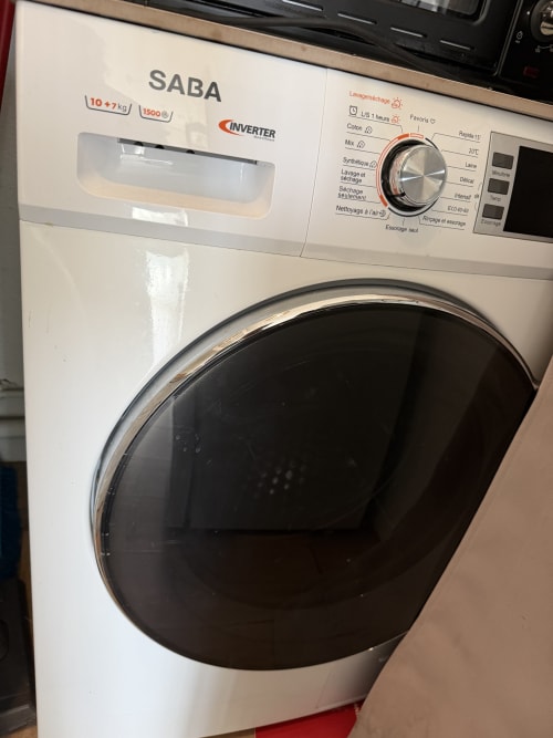 Machine à laver SABA avec technologie inverter dans l'appartement Appart'NoOm, France