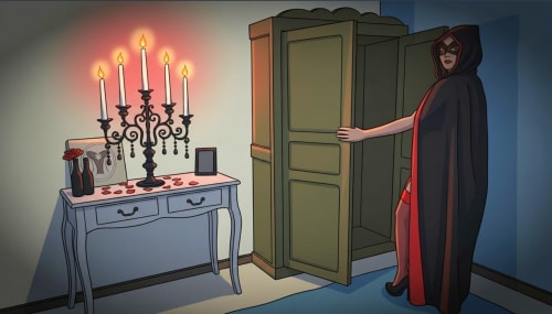 Femme en cape rouge entrant dans une chambre romantique avec candélabre à l'hôtel Les Secrets de Winna, Deux-Sèvres