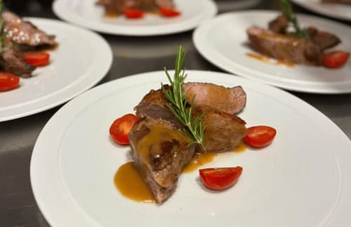 Canard poêlé gourmand aux tomates et romarin au Paradis de Lucile, gîte à Giverny