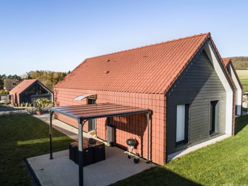 Cottage moderne aux tuiles terracotta et patio couvert aux gîtes de la vallée de l'Artois, Fresnicourt-le-Dolmen, France