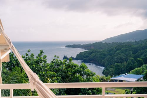 Cottage Kolibri avec vue mer au Nid De Bellemont, Trois-Rivières, Guadeloupe, océan et littoral luxuriant