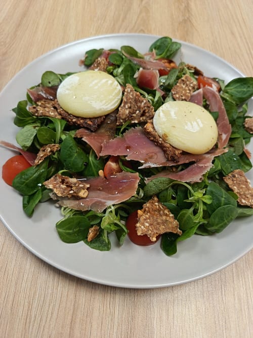 Gourmet salad with prosciutto, mozzarella, walnuts and greens at Le Clos du Thoronet