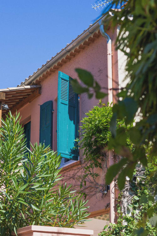 st tropez saint tropez var cote d'azur hotel hôtel yoga bien etre sejour detente village centre ville port plage pampelonne provence alpes cote d'azur sud de la france mediterranee riviera francaise vacances soleil evasion repos serenite calme charme luxe elegance authenticite boutique hotel hebergement chambre suite terrasse jardin havre de paix verdure soleil petit dejeuner buffet cafe terrasse lever du soleil balade mer nature paysage littoral golfe de saint tropez ramatuelle relaxation meditation esprit corps energie vitalite professeurs certifies stage retraite holistic massage soin lâcher prise ressourcement confort standing accueil chaleureux convivialite tradition provencale ruelle place des lices marche provencal citadelle clocher yacht voilier boutique shopping gastronomie restaurant aperitif cocktail sunset nuit tropezienne reservable en ligne meilleur tarif garanti offre speciale reservation direct sejour sur mesure weekend escale escapade romantique voyageur solo couple famille amis vacances été arriere avant saison printemps automne douceur de vivre destination mythique incontournable chic bohème esprit tropezien passion tradition hospitalite booking online luxury hotel french riviera
