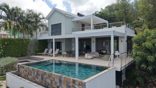 Villa Mahogany , Les Anses d'Arlet avec piscine à débordement, architecture blanche moderne et vue sur mer