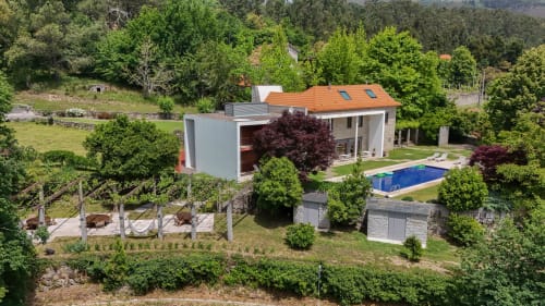 Moradia moderna Quinta Trindade em Arouca com piscina privada, vistas para a montanha e jardins exuberantes