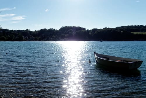 Le lac de Paladru près de La Ferme Buissonnière à Biol, France