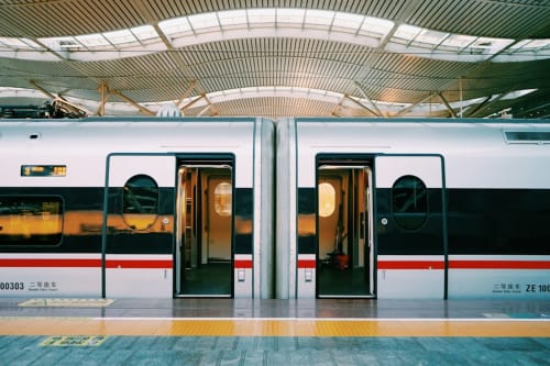 Gare à proximité de l’établissement