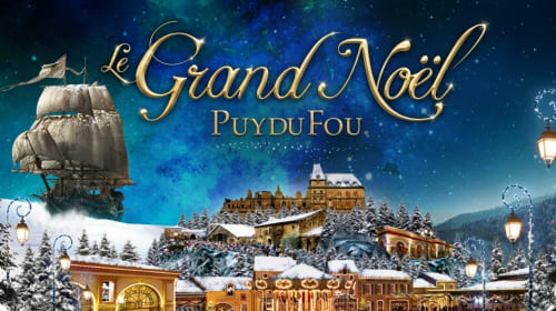 Le Grand Noël du Puy du Fou : scène festive de Noël avec château et voilier, Pouzauges