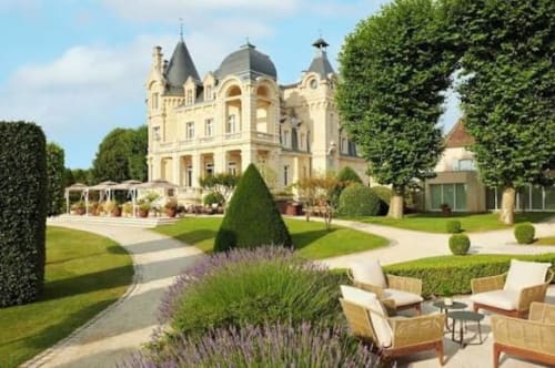Hôtel & Spa Eucalyptus à El Ghazouane avec un magnifique château, jardins paysagés, lavande et espaces détente