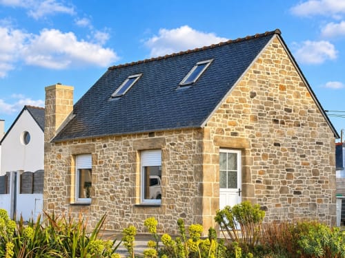 Stone cottage with slate roof and sea views in Guilvinec, Brittany - Maison de la Plage vacation rental