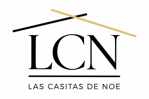 Logotipo del hotel Las Casitas de Noe con icono de casa, Layos España