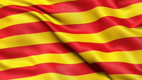 Drapeau catalan aux rayures rouge et jaune à la maison d'hôtes Les épinettes à Crèvecœur-le-Grand, France