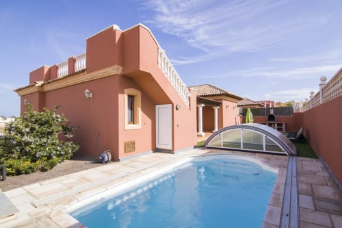 Villa Rodrigo bei Sara & Gino Fuerteventura in Corralejo mit Pool und Terrasse