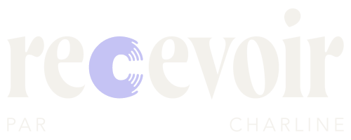 Logo du gîte Recevoir par Charline B&B avec un 'c' stylisé en violet, Biganos
