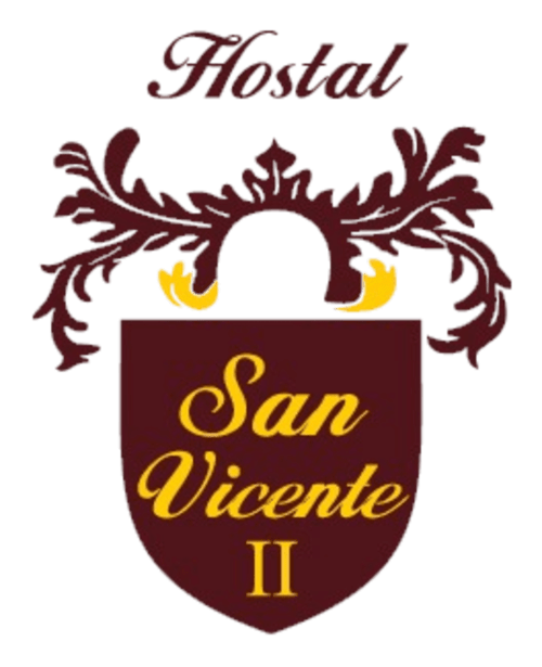 Logotipo del Hostal San Vicente II con escudo rojo oscuro, texto dorado y corona ornamental, Sevilla