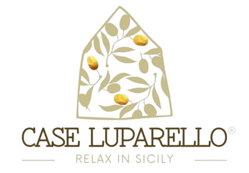 Logo dell'hotel di lusso siciliano Case Luparello con ramo di ulivo e slogan Rilassati in Sicilia