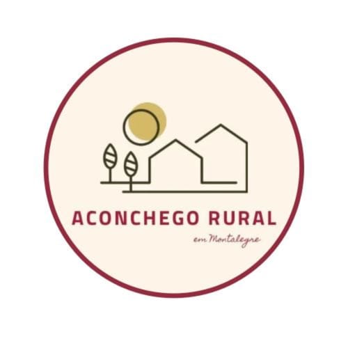 Logo Aconchego Rural com casarões rurais e sol em Montalegre, Portugal