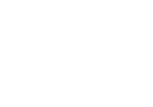 Camera bianca minimalista e luminosa al Lama di Luna B&B ad Andria, Italia, ideale per soggiorni rigeneranti