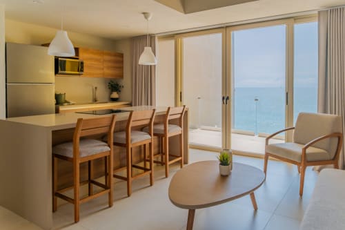 Moderno condominio frente al mar en Condominio Marlica, Manzanillo, con vista al océano, cocina, comedor y diseño contemporáneo