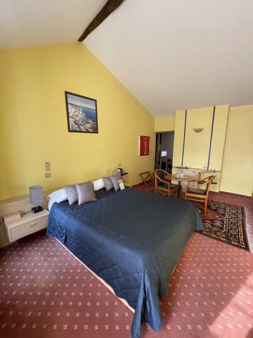 Hôtel Les Reflets Jaunes - Chambre familiale 4 personnes - Givet