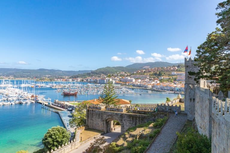 Guías Holibai de Baiona, Val Miñor y Rías Baixas