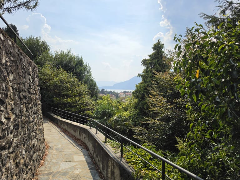 Sentiero pedonale che conduce a Bellano