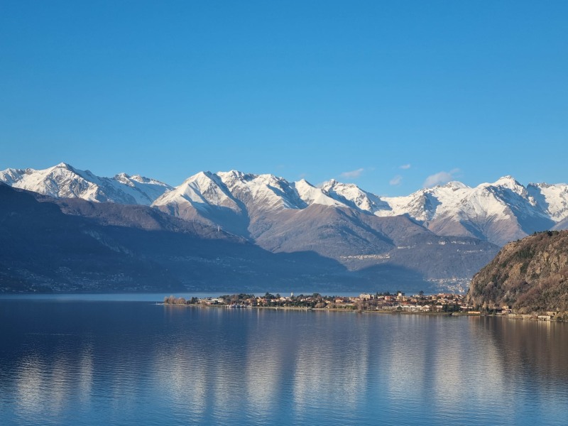 Lago di Como d'inverno