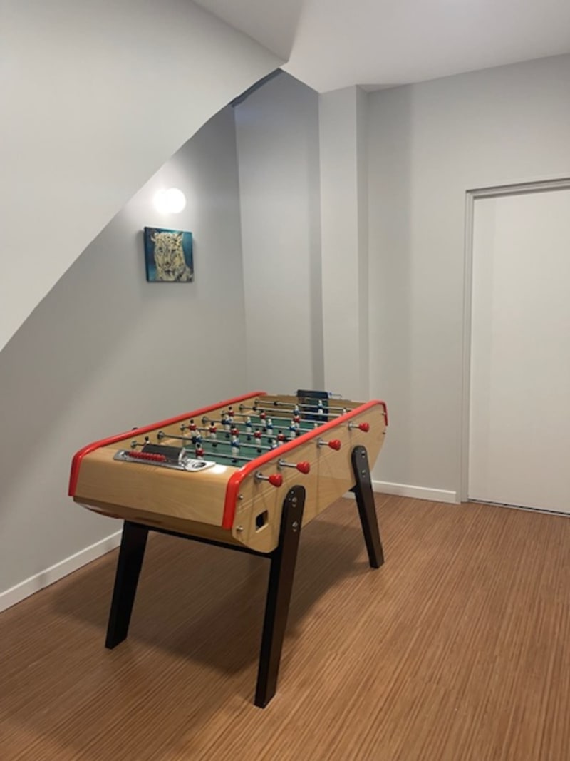 Babyfoot dans la salle de jeux des Gîtes de Flaubert, Le Héron