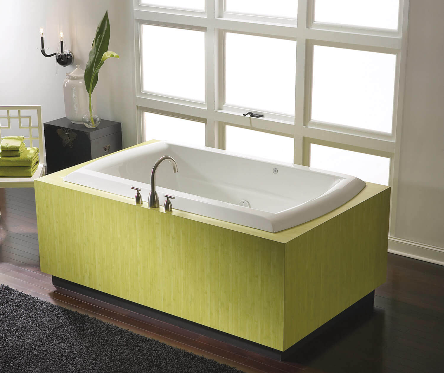 Riviera Motif 72 in. Acrylic Center Drain Rectangular Drop-in Air Bath/ Whirlpool Bathtub with Heater in White Riviera Motif 72 in. Acrylic Center Drain Rectangular Drop-in Air Bath/ Whirlpool Bathtub with Heater in White