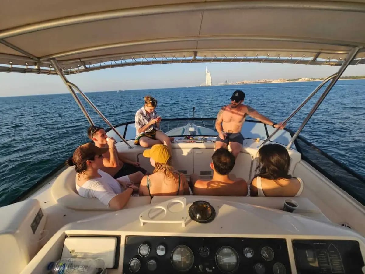 Yacht Chit-Chat