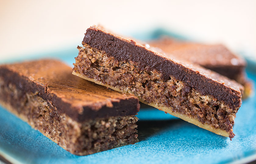 Amoretti Recipe: Pecan Fudge Bar