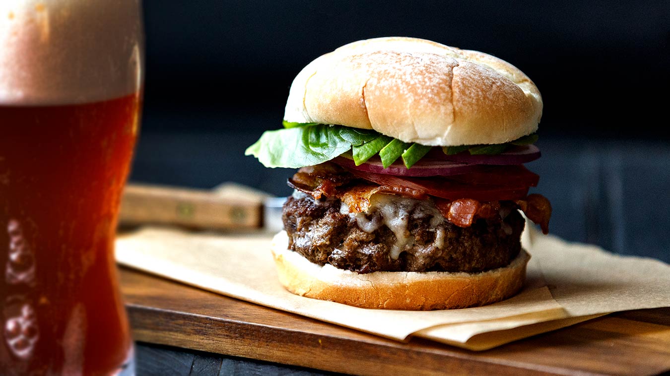 Amoretti Recipe: Spicy Bacon Burger