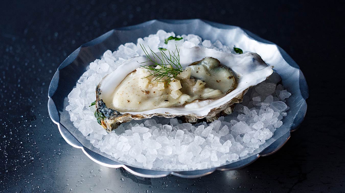 Amoretti Recipe: Oysters with Apple Fennel Mignonette