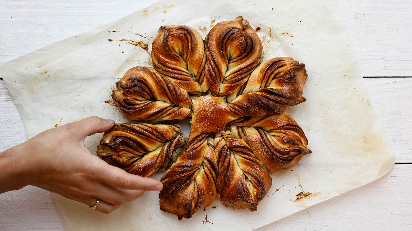 Amoretti Chocolate Hazelnut Star Bread Recipe