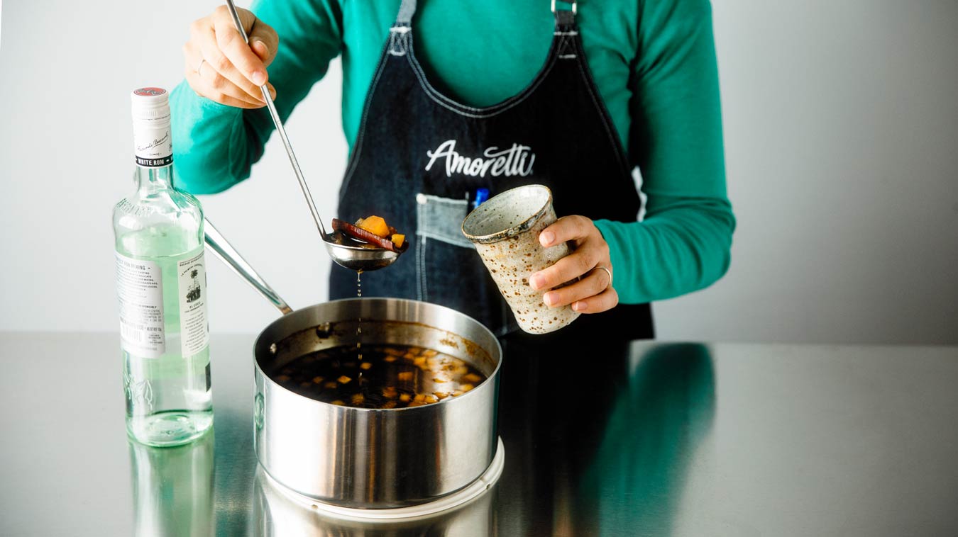 Amoretti Recipe: Ponche Navideño.